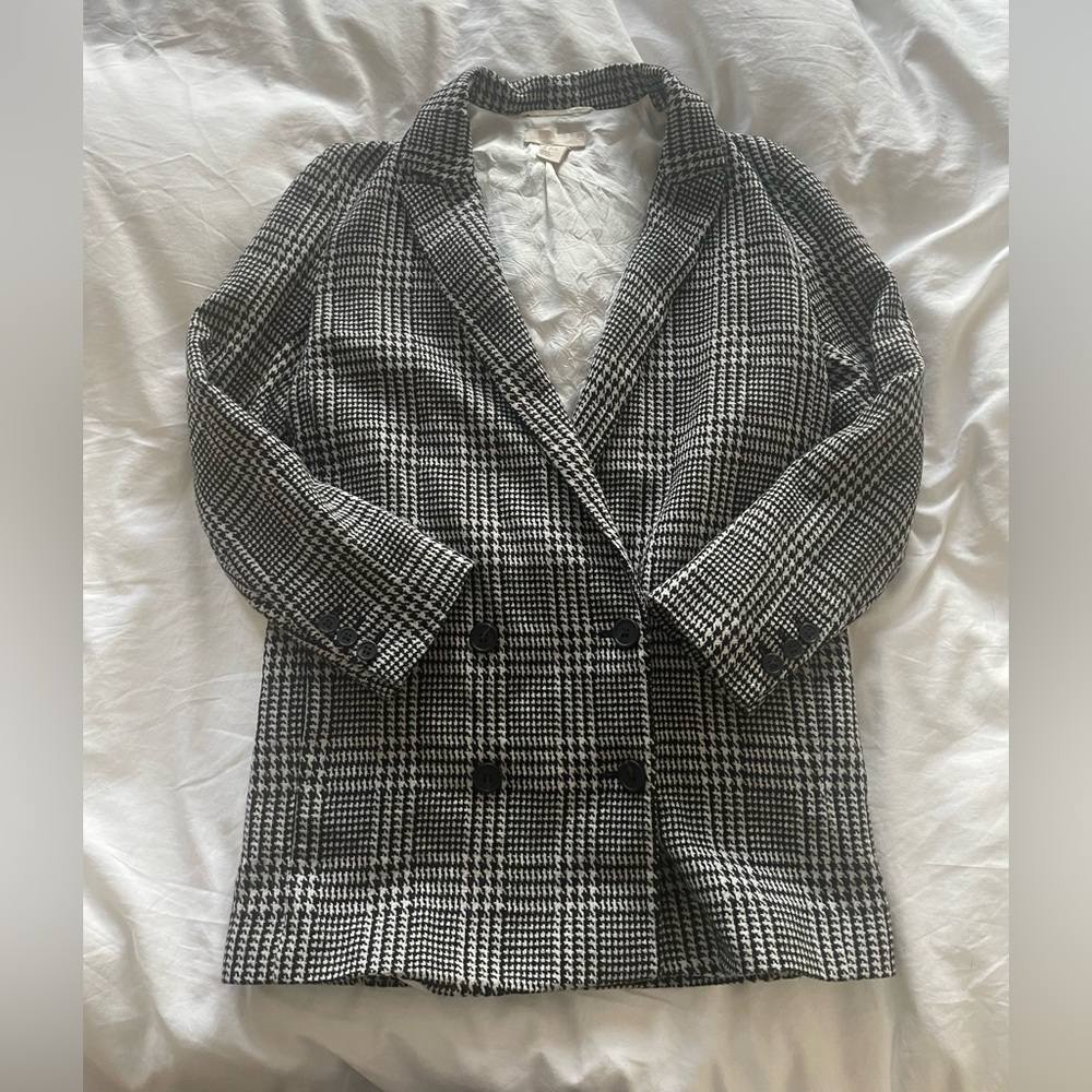 H&M Women's Black and White houndstooth Plaid Coat size 2